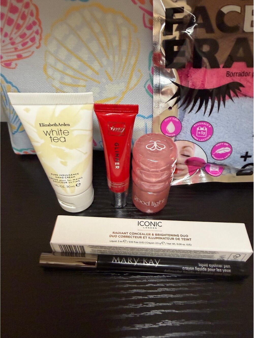 Cosmetics bundle - Picture 2 of 4